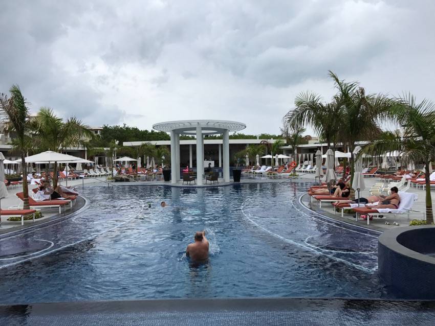 #Travel #Blogger #Mexico #Cancun #LiveThePalaceLife #MoonPalace #PalaceResorts #ad