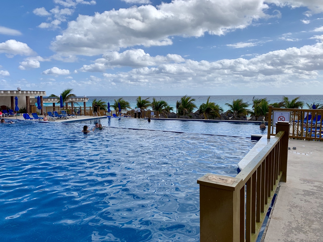 Seadust Cancun Family Resort #Seadust #Cancun #Mexico #travel #familytravel #getaway #ad